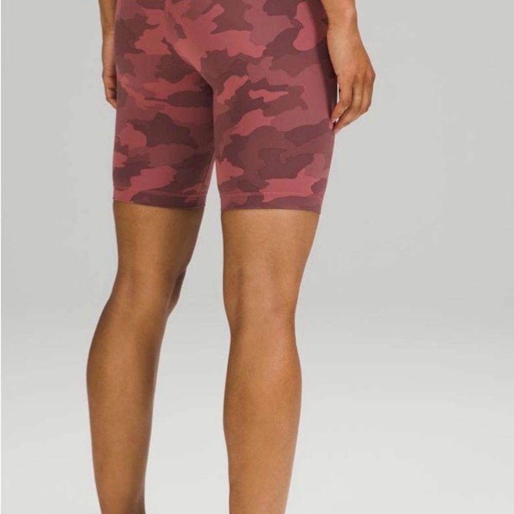 LuLuLemon Wunder Train High Rise (8inch) - Picture 6 of 7